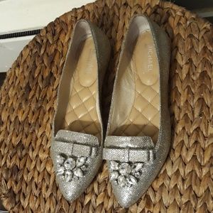 Flat shose